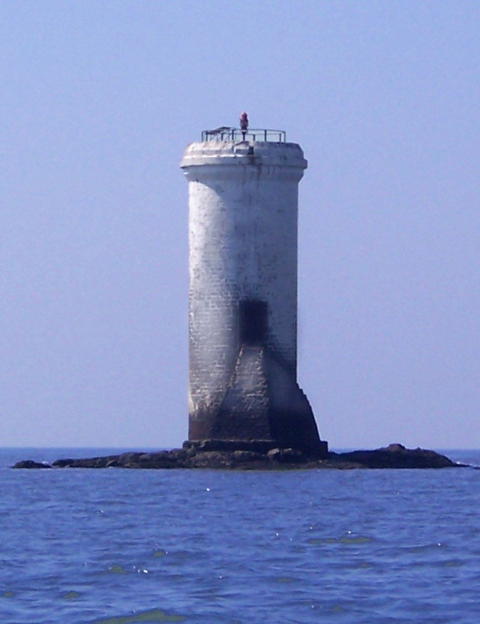 Chaul-kadu-lighthouse 