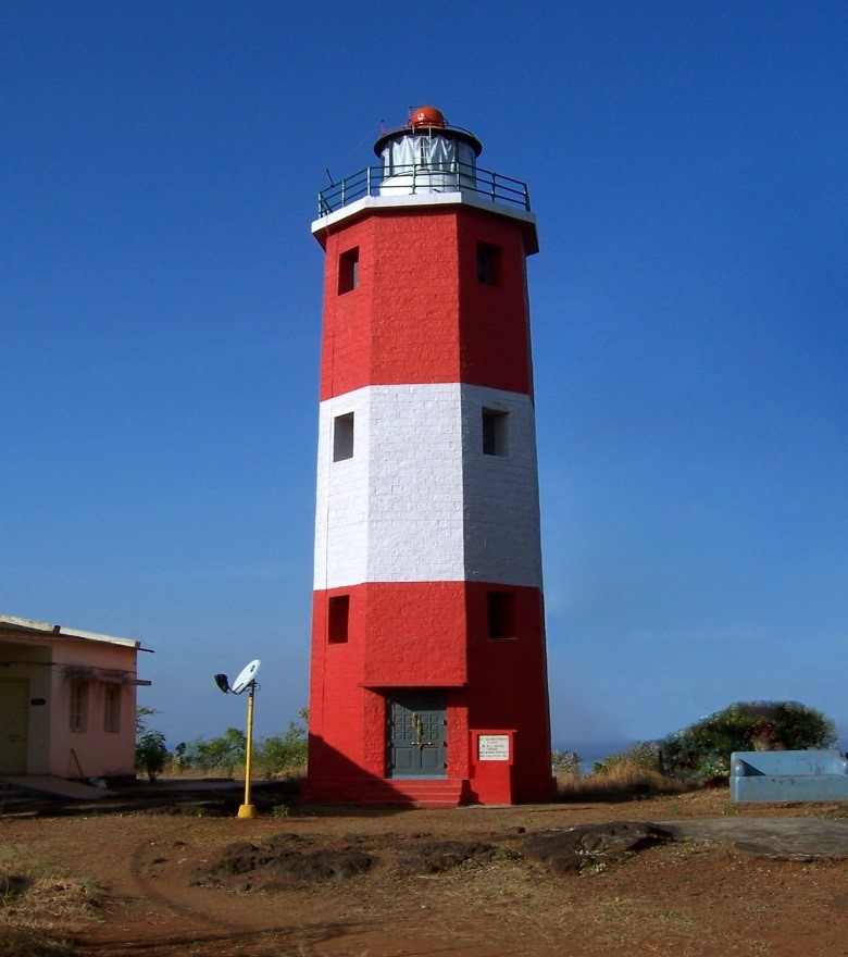 Nanwel-Point-Lighthouse