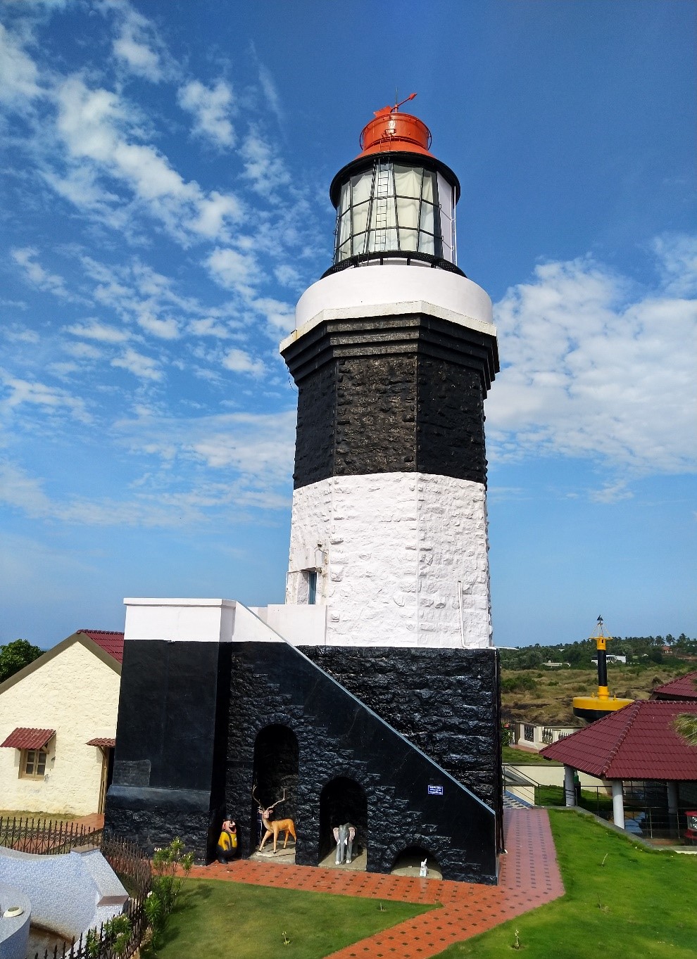 Muttom-Point-Lighthouse-And-Navtex-Station 