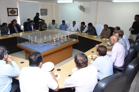 Visit-of-Hon'ble-Minister-of-Shipping-at-VTS-Gandhidham-04.11.2019