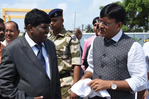 Visit-of-Hon'ble-Minister-of-Shipping-at-VTS-Gandhidham-04.11.2019