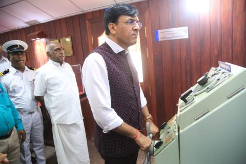 Visit-of-Hon'ble-Minister-of-Shipping-at-Muttum-Lighthouse