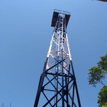 SISTER-ISLAND-LIGHTHOUSE