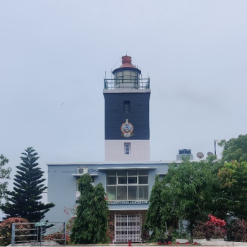 Dolphin-Nose-Lighthouse